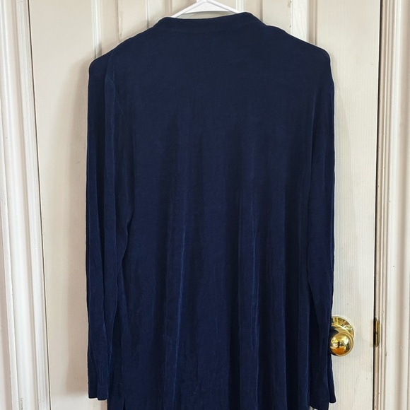 Navy 90s stretch button down long sleeved shirt - Picture 3 of 9